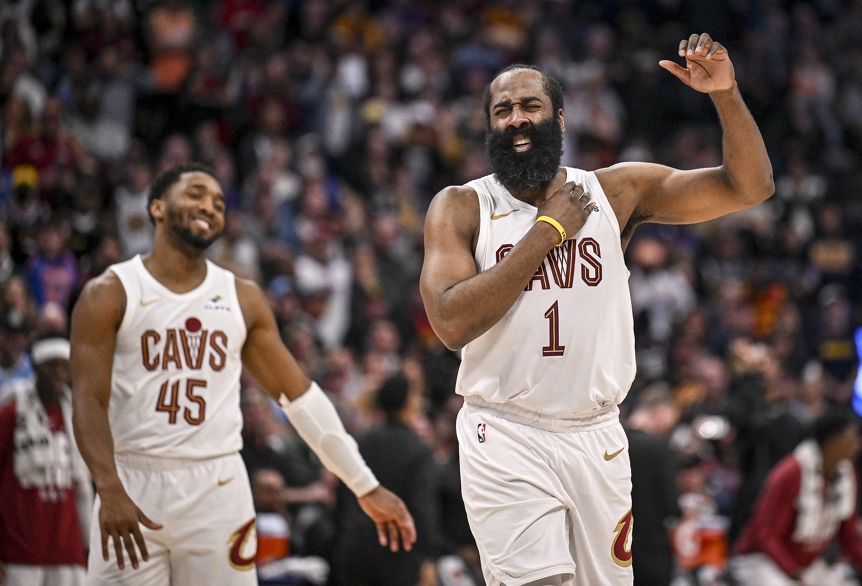 开云体育全站app下载优惠-哈登加盟仅2场骑士便有了真强队基因 完整阵容实力多恐怖值得期待