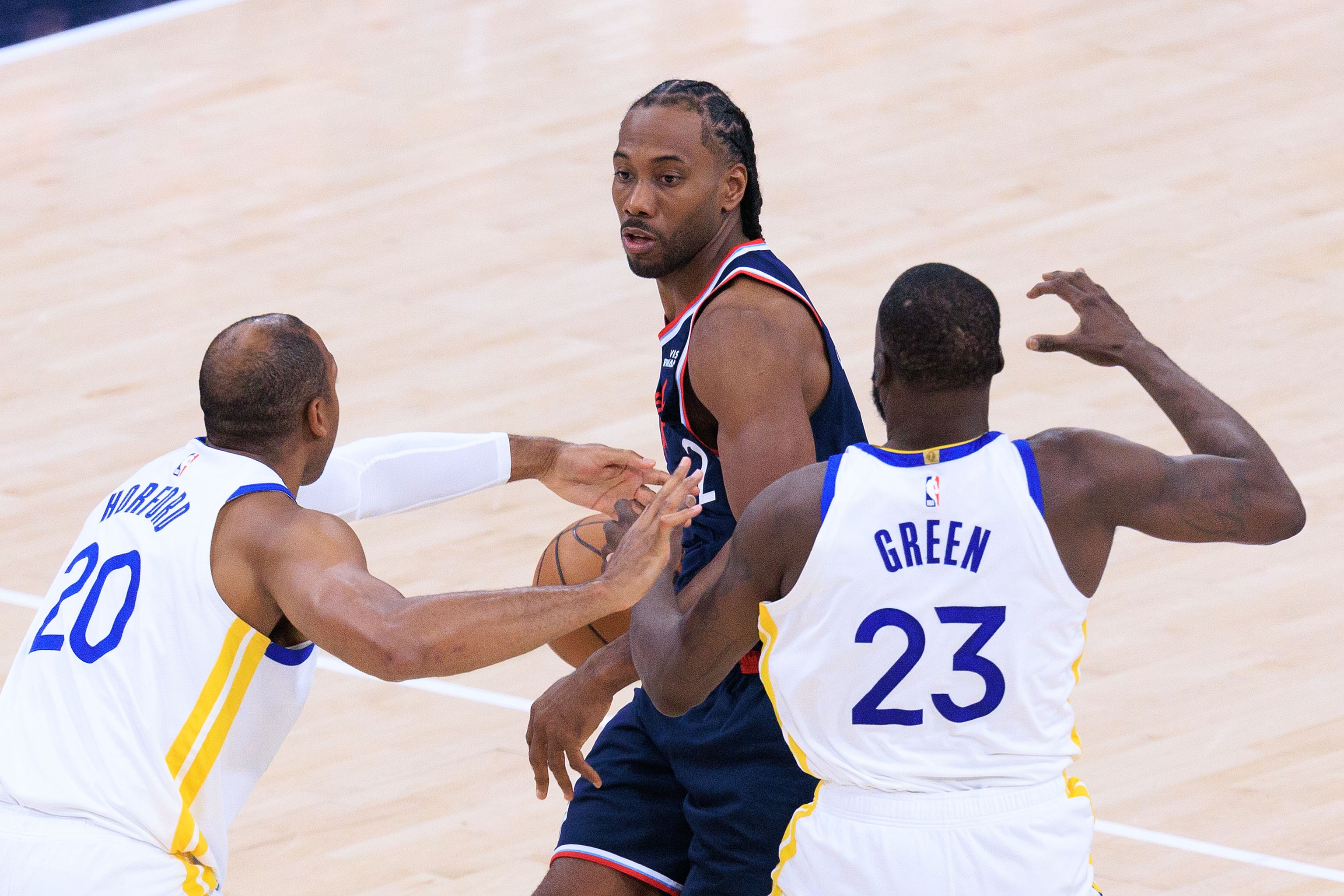 kaiyun.com-恐怖底蕴！库里攻&amp;追梦防&amp;铂金伙夫疯狂投 科尔用人魄力完爆鲈鱼